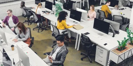 Internet światłowodowy dla firm – korzyści i zastosowania